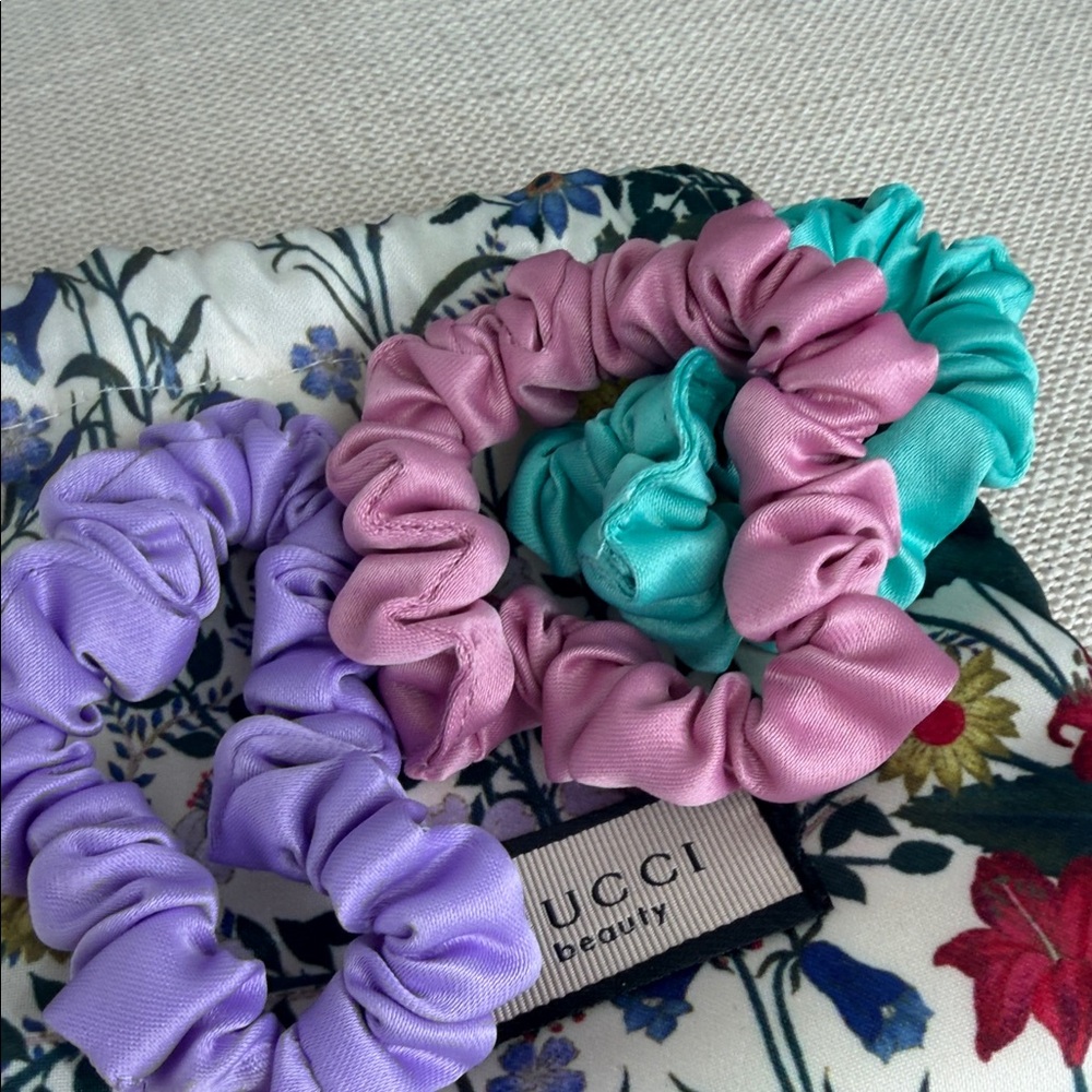 Gucci Set of 3 Satin Hair Scrunchie - Picture 4 of 6